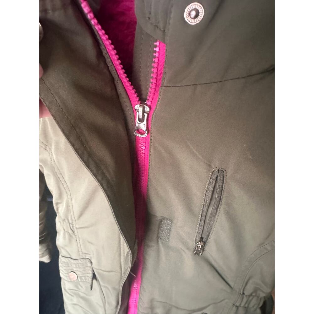 Cat & Jack Girls Olive Green Parka with Hot Pink Faux Fur Hood Size M 7/8 - Picture 5 of 8